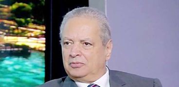 الدكتور إكرام بدر الدين - أستاذ العلوم السياسية فى جامعة القاهرة