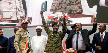 توقيع الإعلان الدستوري في السودان