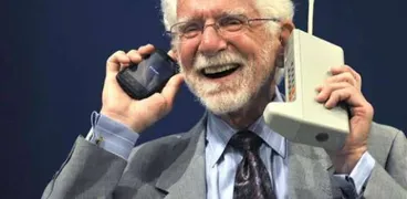 مارتن كوبر مخترع الهاتف المحمول
