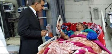محافظ كفر الشيخ يشدد على حسن معاملة المرضى بمركز الكبد