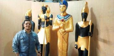 «سامبو» يتحدى الصين بتماثيل فرعونية
