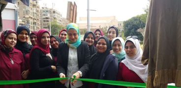 صورة من افتتاح المعارض الخيرية  لكلية البنات