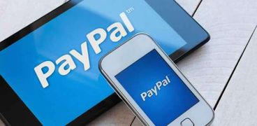 تبحث شركة باي بال PayPal - إصدار بطاقات خصم مباشر Debit Card