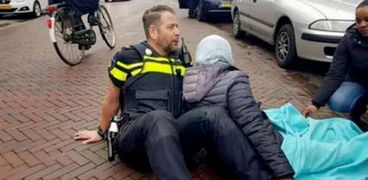 شرطي هولندي