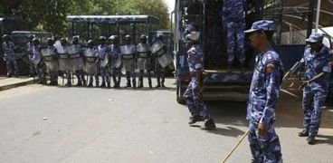 عناصر من الشرطة السودانية