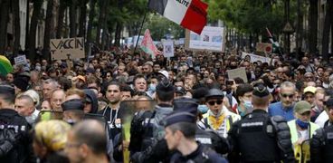 احتجاجات فى فرنسا ضد شهادة «كورونا» الصحية