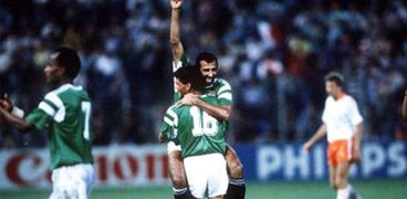 من هو المدير الفني للمنتخب المصري في كأس العالم في إيطاليا 1990؟