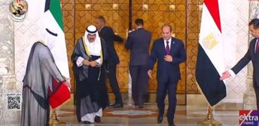 الرئيس السيسي يمنح أمير الكويت قلادة النيل