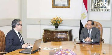 الرئيس عبدالفتاح السيسى أثناء اجتماعه مع وزير الآثار