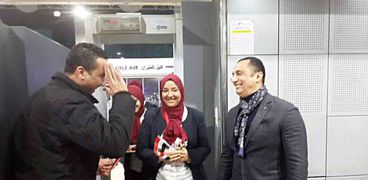 الملاح أشرف حافظ يتفقد الحجر الصحي وصالات السفر والوصول بمطار القاهرة