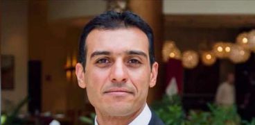 الدكتور إسلام عنان محاضر اقتصاديات الصحة وعلم انتشار الأوبئة