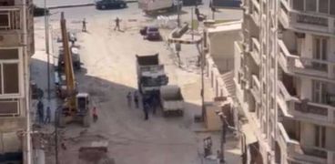 مغادرة قوات الحماية المدنية لمحيط عقار الإسكندرية المنهار