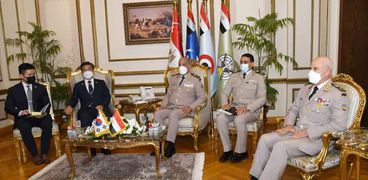 وزير الدفاع يلتقي نظيره الكوري الجنوبي خلال زيارته الرسمية لمصر