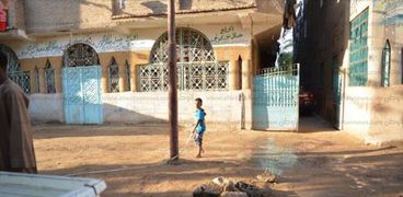حملات في قنا لضبط مخالفات "رش المياه" في الشوارع