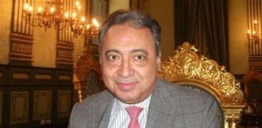 الدكتور أحمد عماد الدين، وزير الصحة