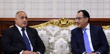 بالصور| رئيس وزراء بلغاريا يصل إلى القاهرة