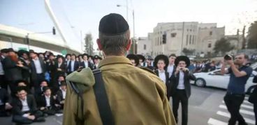 مشروع قانون التجنيد الجديد يعفي اليهود المتدينين من الخدمة العسكرية