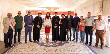مشاركة كهنة الكنيسة القبطية في انتخابات الرئاسة المصرية في أبو ظبي