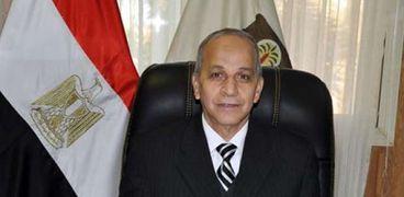 اللواء محمود عشماوي، محافظ الوادي الجديد