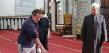 حملة النظافة بمسجد الفتح بمدينة كفر الشيخ