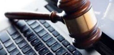 تضمن قانون جرائم الانترنت عقوبات وصلت للحبس والغرامة