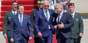 الرئيس الأمريكي جو بايدن لدى وصوله إلى إسرائيل