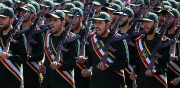 الحرس الثوري الإيراني يشتبك مع "ارهابيين" على الحدود مع العراق