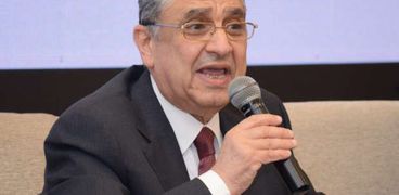 الدكتور محمد شاكر ، وزير الكهرباء