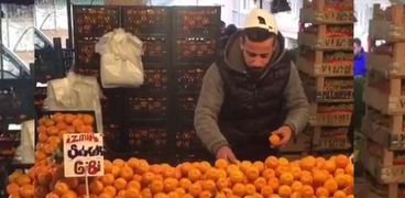 بائع البرتقال