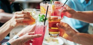 يمكن لموظفي شركة إنجليزية أخذ اجازة عند الشعور بالدوار والصداع نتيجة دوار الخمر (Hangover)