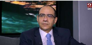 الدكتور حسام حسني، رئيس اللجنة العلمية لمجابهة فيروس كورونا المستجد "كوفيد19" بوزارة الصحة والسكان