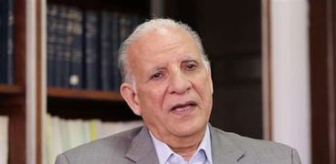 الدكتور أحمد فؤاد باشا