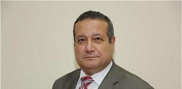 الدكتور علاء عشماوي