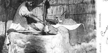 من أقدم صور صانع الكنافة