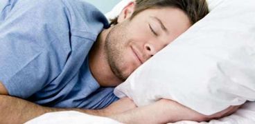 النوم على البطن وفيروس كورونا