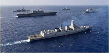 سفن صينية خلال عبورها مضيق تايوان