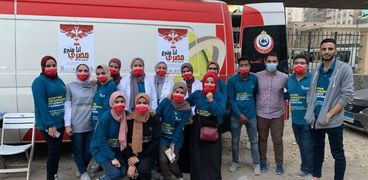 فريق الصحة العامة بالاتحاد المصري لطلاب صيدلة بالجامعة الحديثة