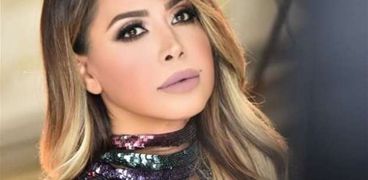 الفنانة نوال الزغبي