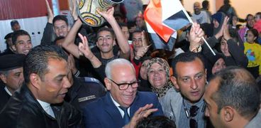 محافظ بورسعيد يتفقد اللجان الانتخابية