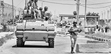 قوات الجيش تواصل عمليات تطهير سيناء من الإرهاب «صورة أرشيفية»