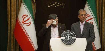 نائب وزير الصحة الإيراني المصاب بالفيروس