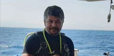 شبانة احد الغواصين المتطوعين في البحث عن جثة المهندس المفقود