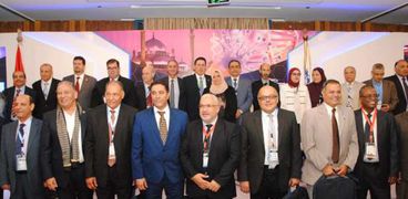 افتتاح مؤتمر التوجهات المستقبلية في تطوير التعليم الصيدلي لصيدلة عين شمس