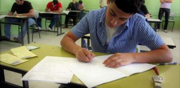 مراجعة ليلة الامتحان في اللغة العربية لطلاب الصف الأول الإعدادي