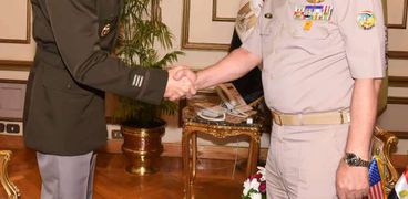 وزير الدفاع يلتقي قائد الحرس الوطني الأمريكي خلال زيارته الرسمية لمصر