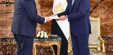 السيسى يستقبل رئيس وزراء اليمن