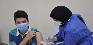 حملات التطعيم ضد «كورونا» مستمرة