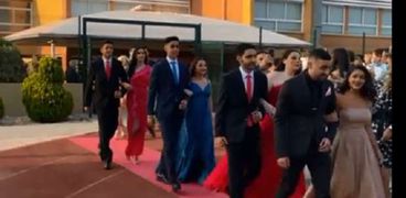 حفل تخرج في مدرسة ثانوي على الطريقة اللبنانية: زفاف ده ولا إيه؟
