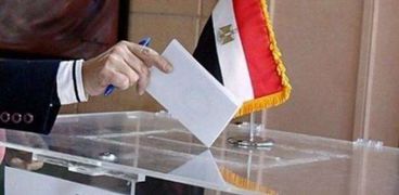 تحديات وديمقراطية وجني ثمار.. ماراثون الرئاسة المصرية في عيون الخبراء