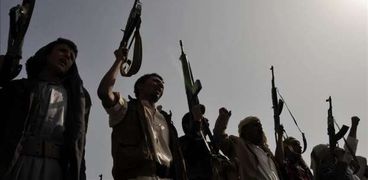 الحوثيون يهددون بتشكيل "حكومة"